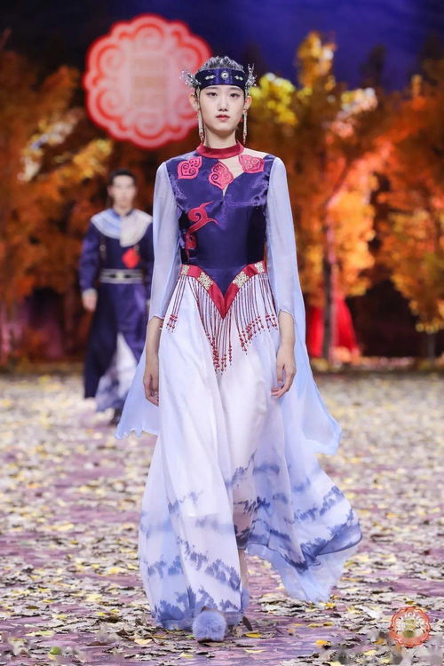 金景怡 不走尋常路的少數(shù)民族服飾設計師